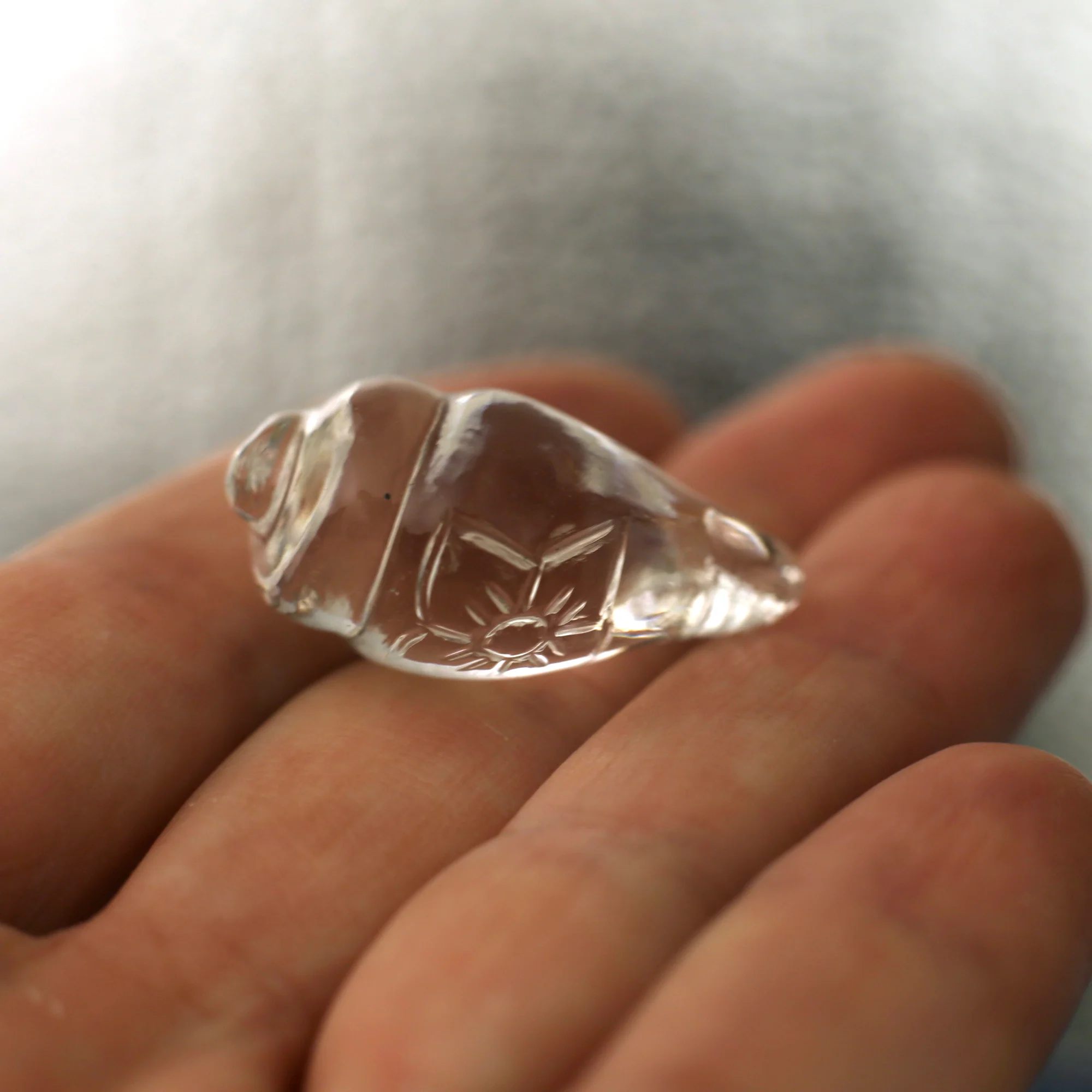 Spiritual Figurine - Miniature Conch Shell Shankha - Image 4