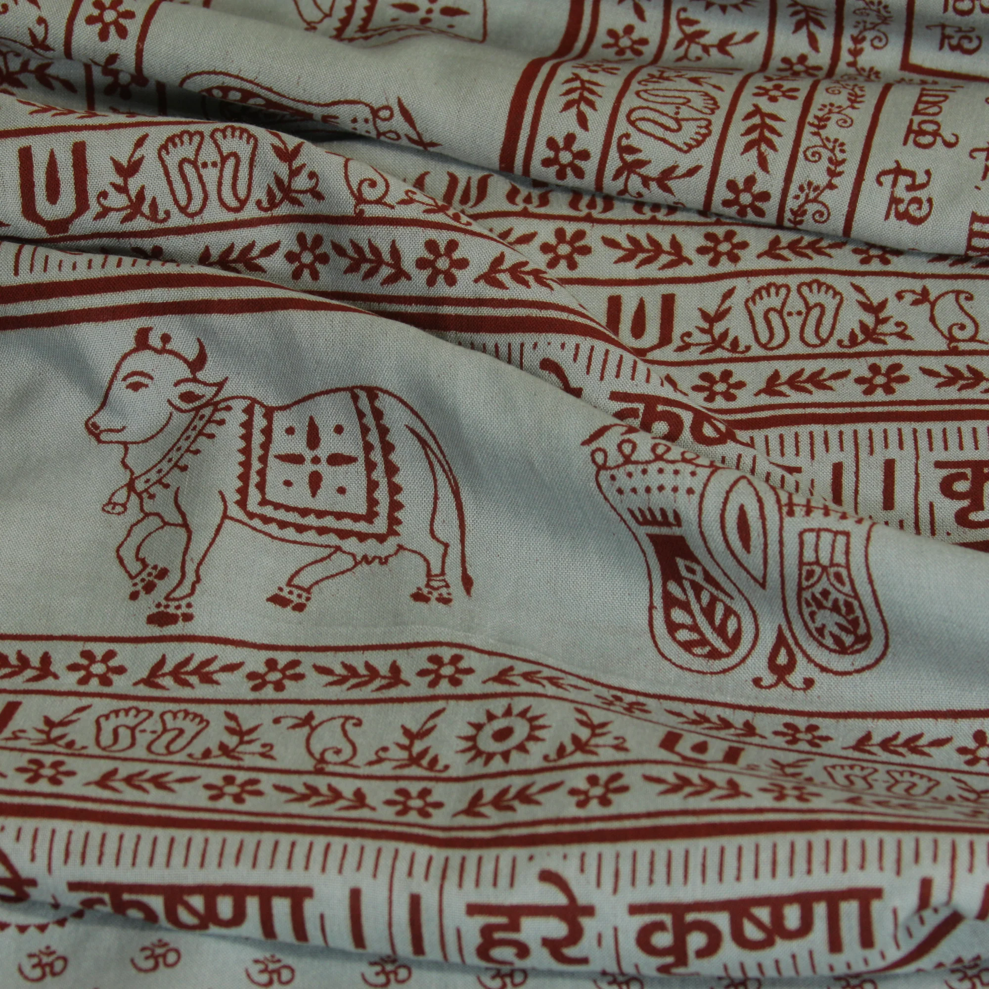 Meditation Yoga Prayer Shawl - Maha Mantra - Grey Large - Image 3