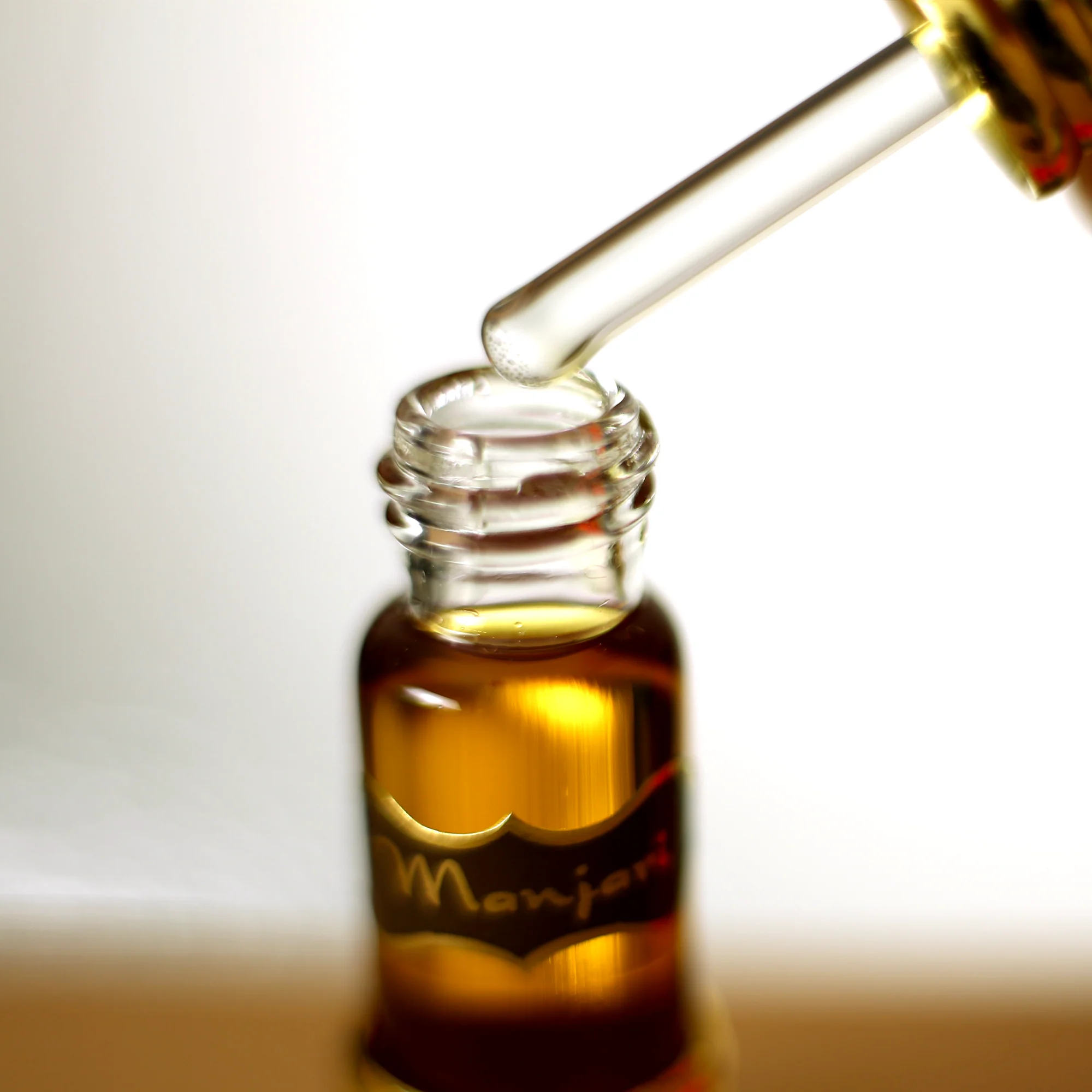 Attar Oil Manjari for Protection - 6ml - Unisex - Image 6