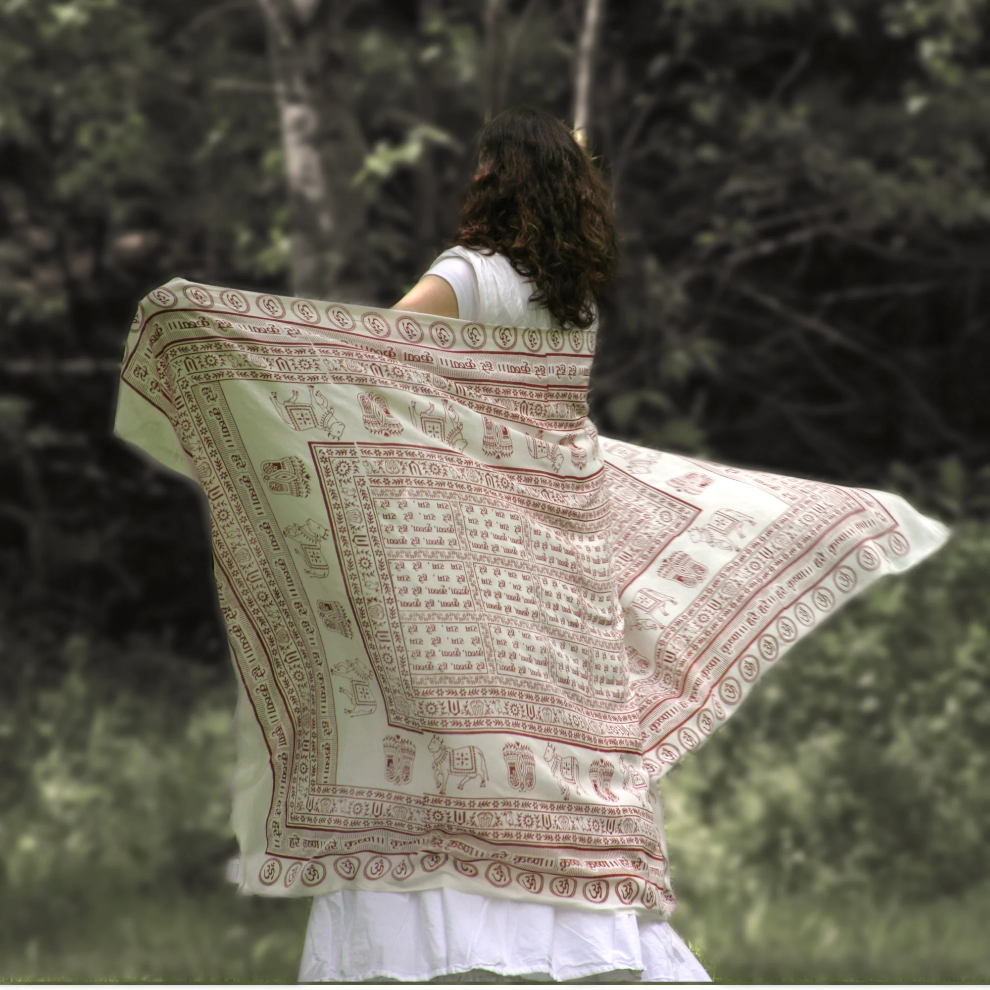 Meditation Yoga Prayer Shawl - Maha Mantra - White Large - Image 3
